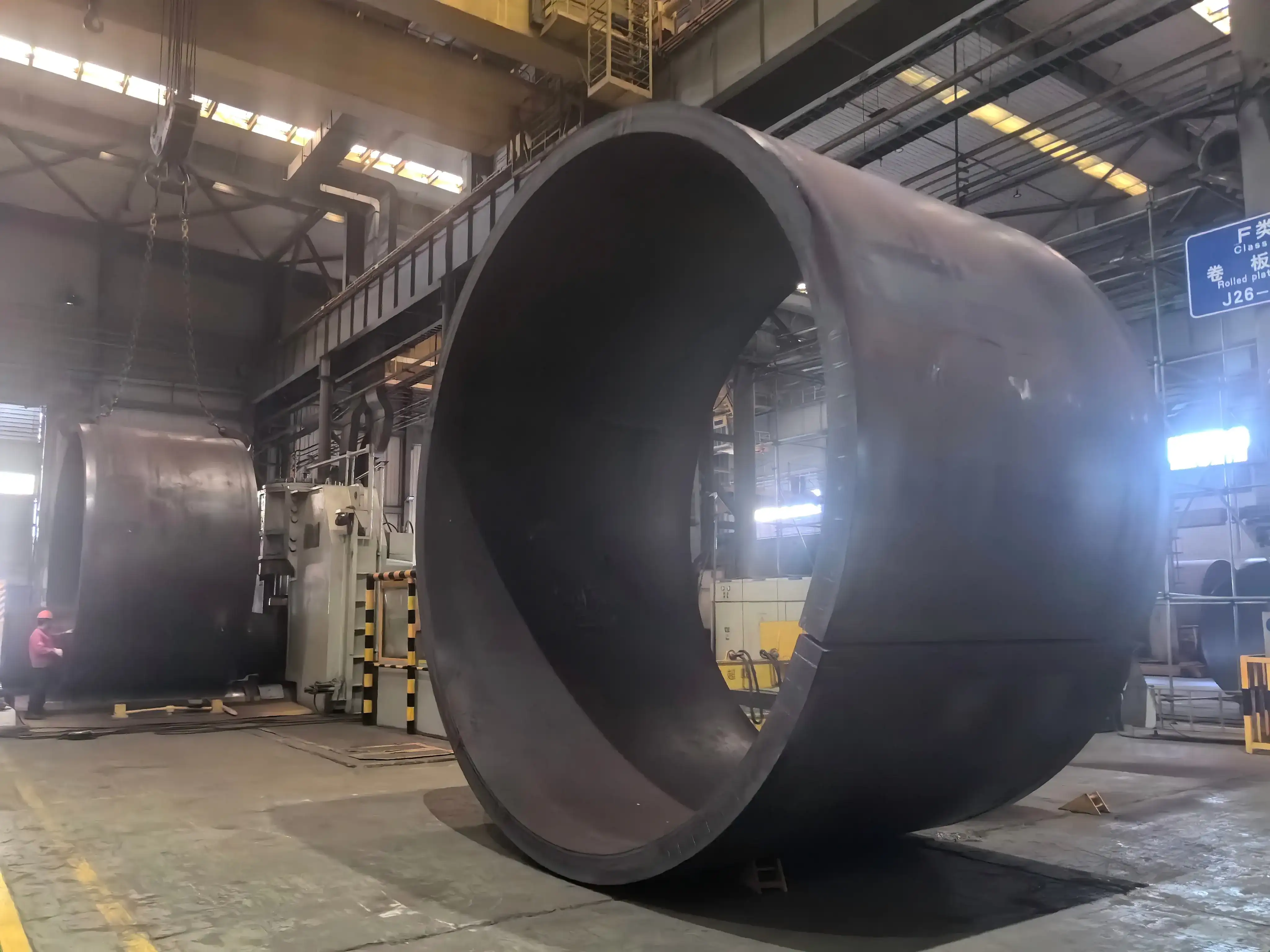 Ultra-heavy plate rolling capability
