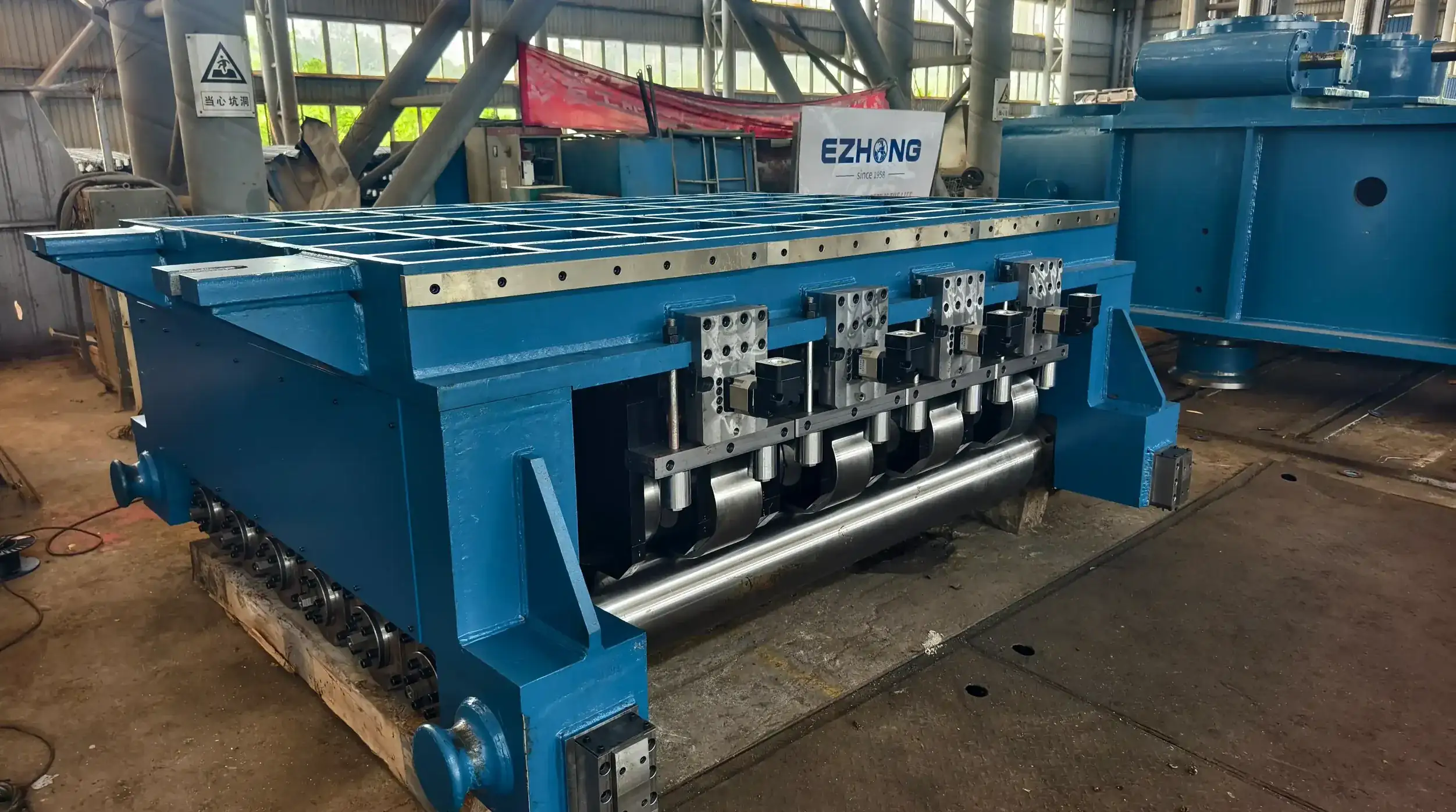 Quick roll change system